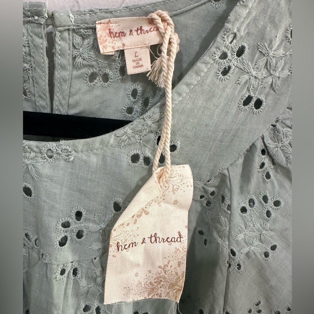 Hem & thread baby doll blouse L (NWT) - Picture 3 of 8